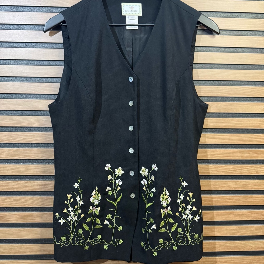 Susan Bristol Black Sleeveless Top with Floral Embroidery